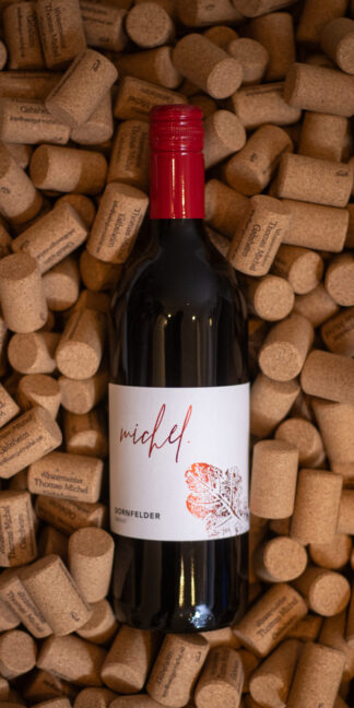 <br>Artikel-Nr.: 24<br>Dornfelder Rotwein lieblich in der 0,75 Ltr. Flasche<br>